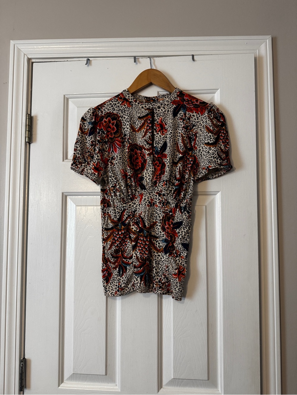 Free People Hear Me Roar Top Animal Floral Print Keyhole NWOT Medium